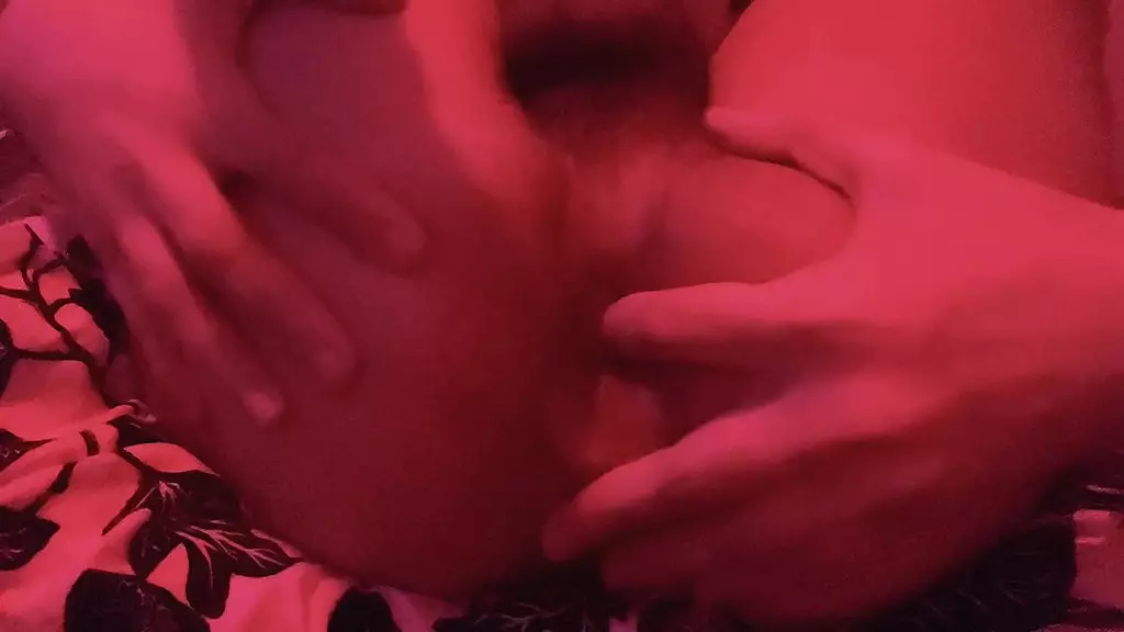 играю со своей задницей