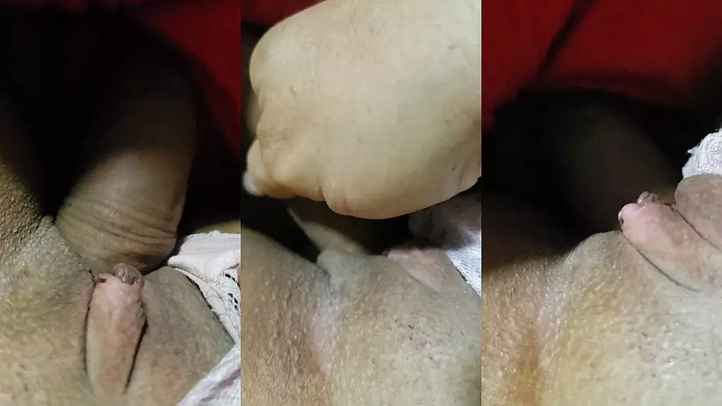 safada movieando a rola entrando na bucetinha bem de pertinho