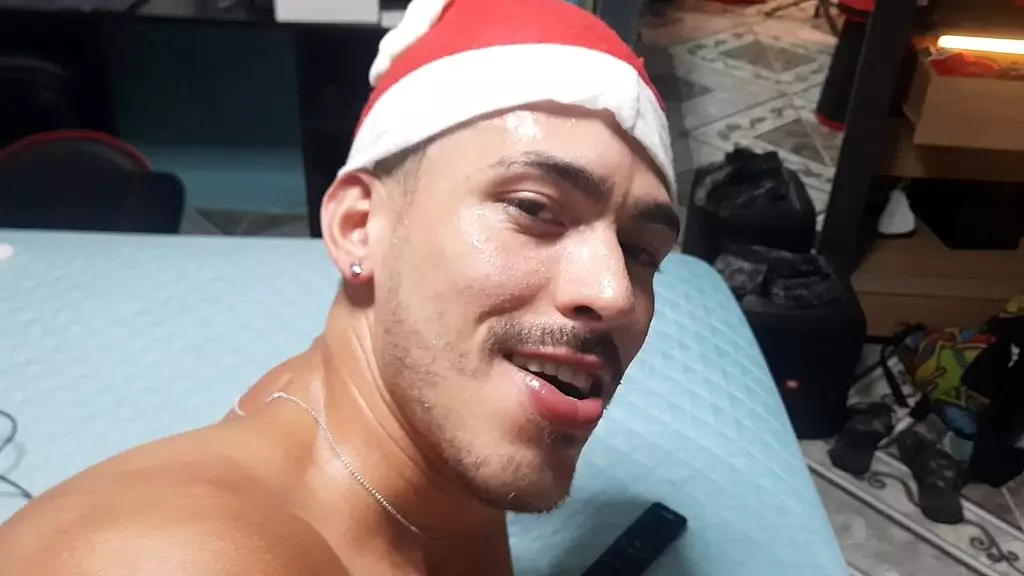 не прикасайся к волосам партнера - 02