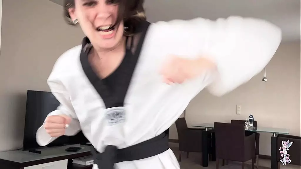 зива фей - фемдом в стиле тхэквондо