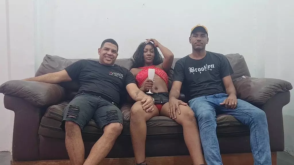 нет дивана с лео-огро до того, как он станет многолюдным, алеркинна обнаружила, что причинила и потеряла 11 тысяч жизней