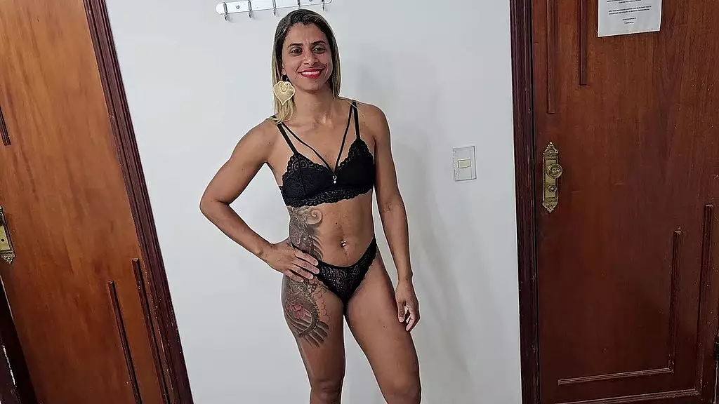 Primeira vez no Porno da casada sol di luna deu ate cu nessa putaria com jr doidera eo marido edy guerreiro
