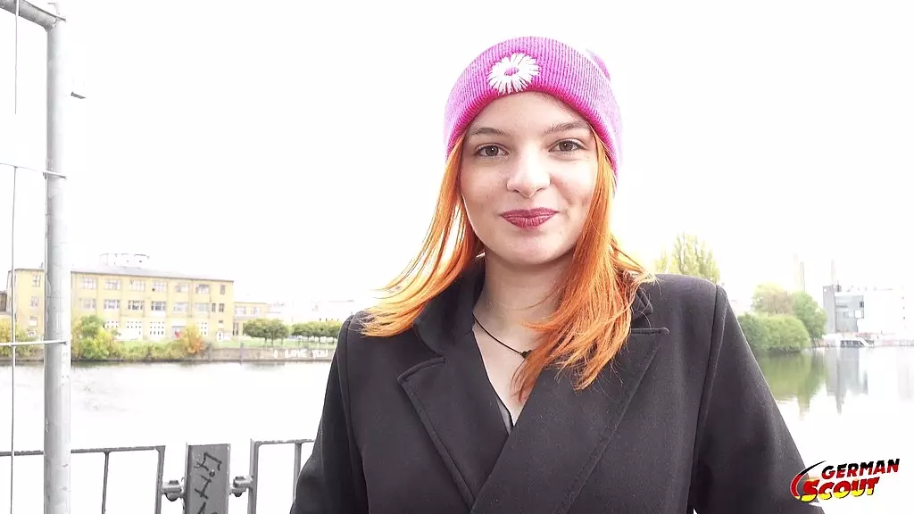 german scout - громкий первый анальный секс на кастинге с худой рыжей молоденькой Фокси Айсграм