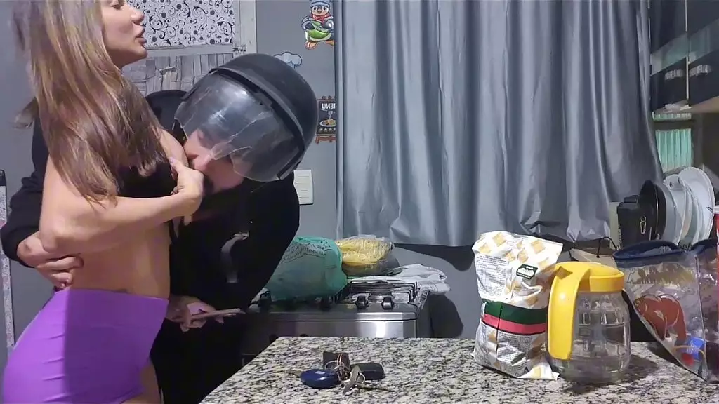 Entregador de comida, чего можно сказать наверняка