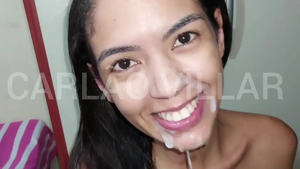 ela pagou o servico de manutencao com dando a buceta