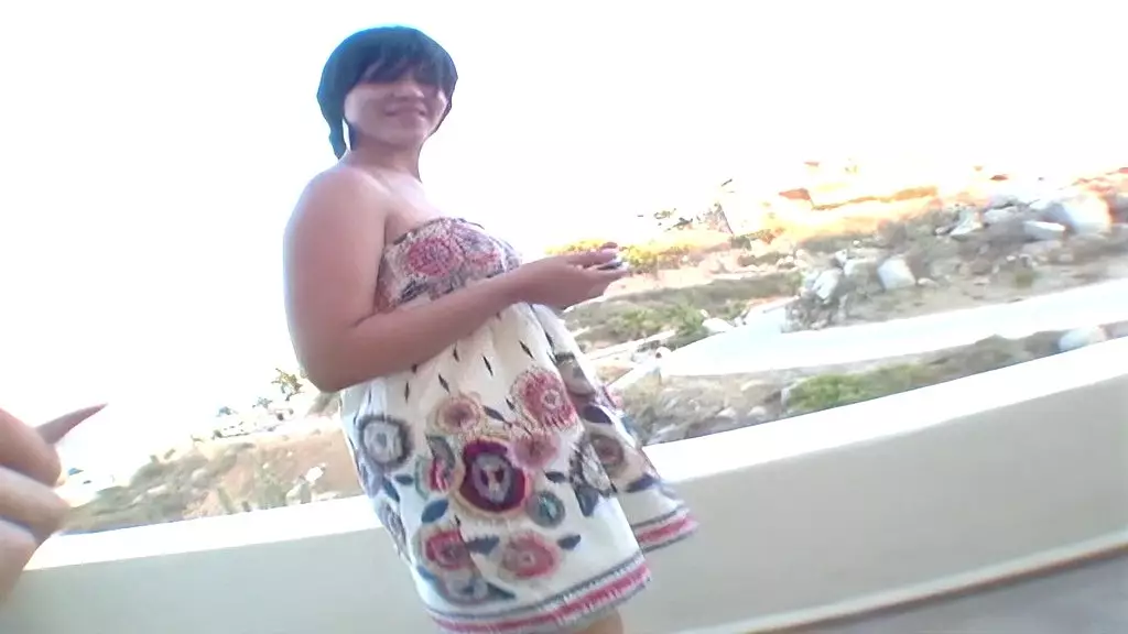 Аллаура глотает каждую каплю спермы из члена, который она закончила сосать