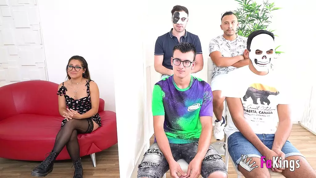 первый день в fakings! азиатка beth дебютирует в порно с несколькими парнями