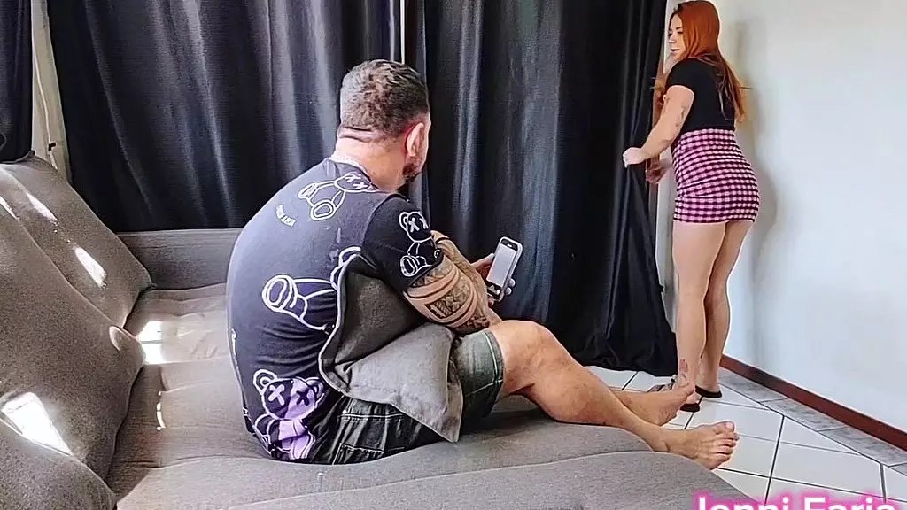 это была созинья в доме, как падрасто и соблазнение, и она ела, когда пришла моя кузиньо