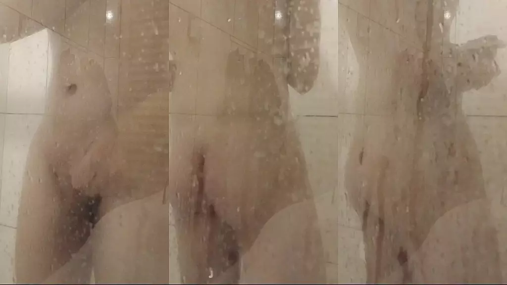 Вем Томар Баньо как Анна Джулия