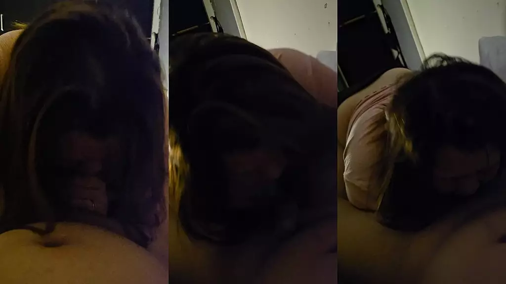 pov толстая белая девушка делает минет прямо на ее лице