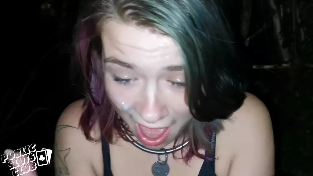 рискованный публичный минет на обочине дороги заканчивается огромным спермой на лице