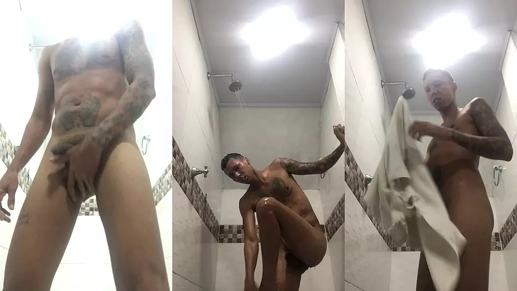 tomo una deliciosa ducha