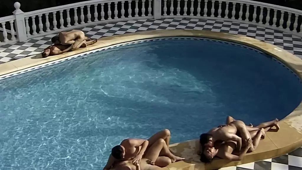 Дикий гей-фестиваль в Испании, часть 1 - полностью переиздан в HD