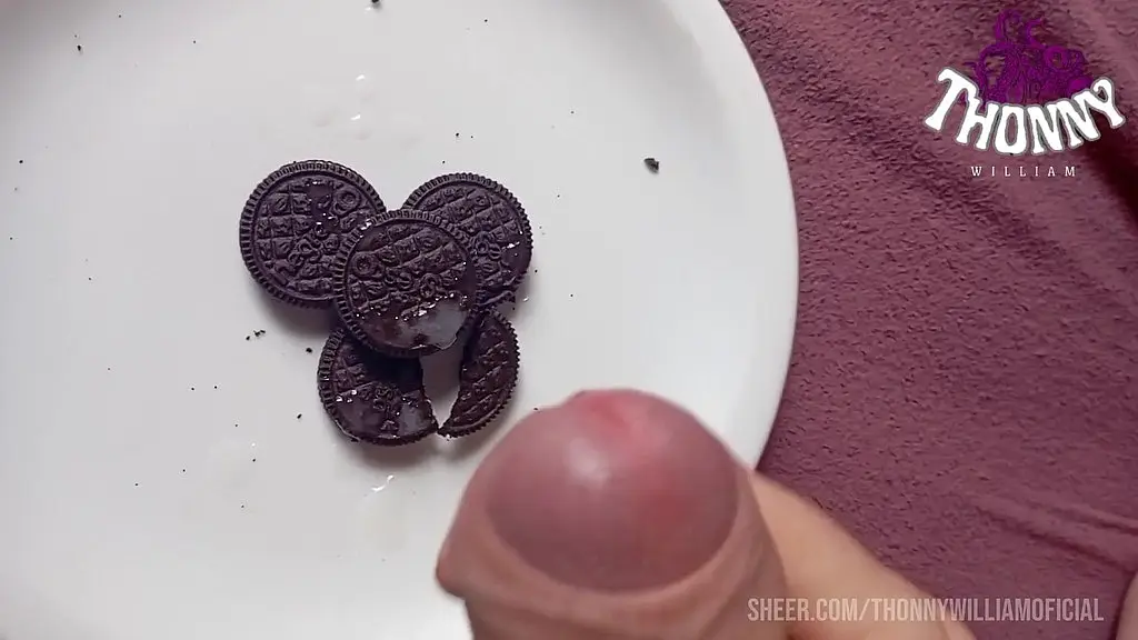 дайте лейте с печеньем для своего кафе да манья