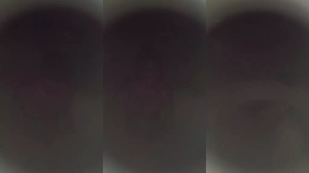 наслаждаюсь приятной ванной в темноте 2