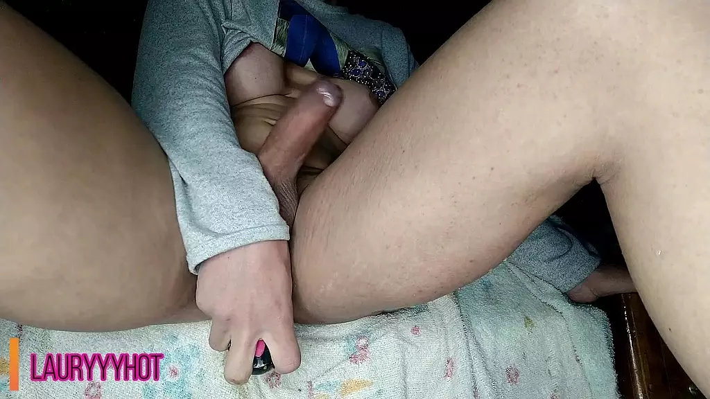 36# laury angel - анальная мастурбация крупным планом (с анальным оргазмом)