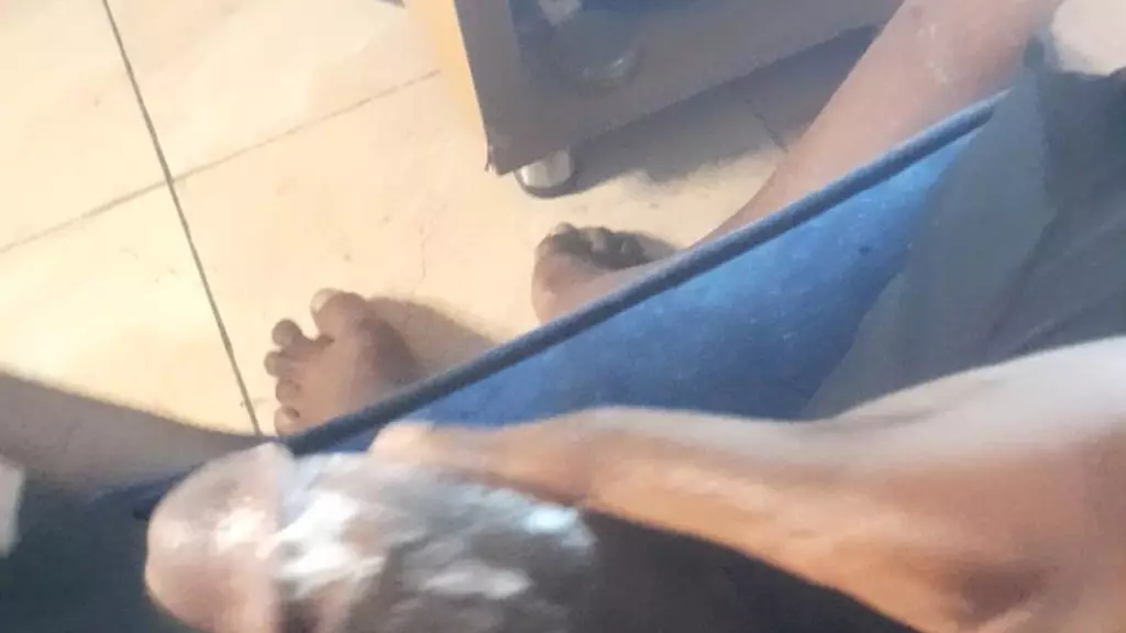 порвал свои боксеры, потому что мне так сильно хотелось мастурбировать и кончить