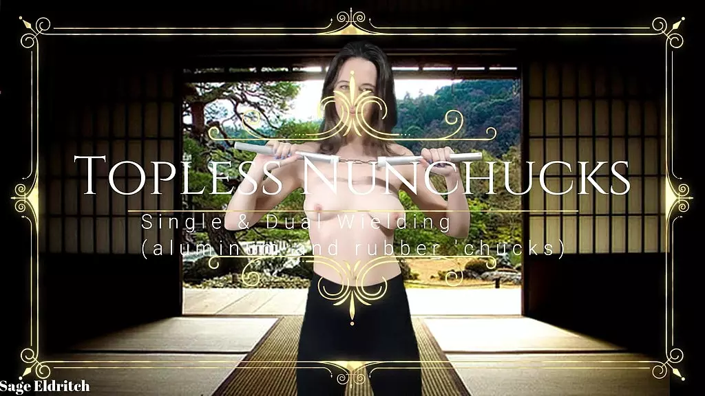топлес Сейдж Элдрич практика одиночных и двойных нунчаков