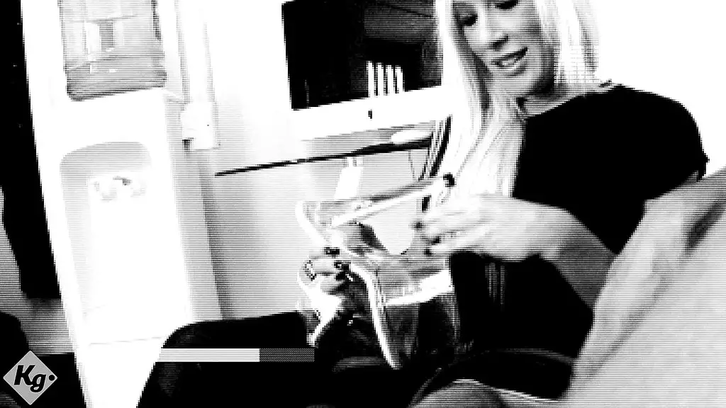 скрытая камера фиксирует опыт порнозвезды