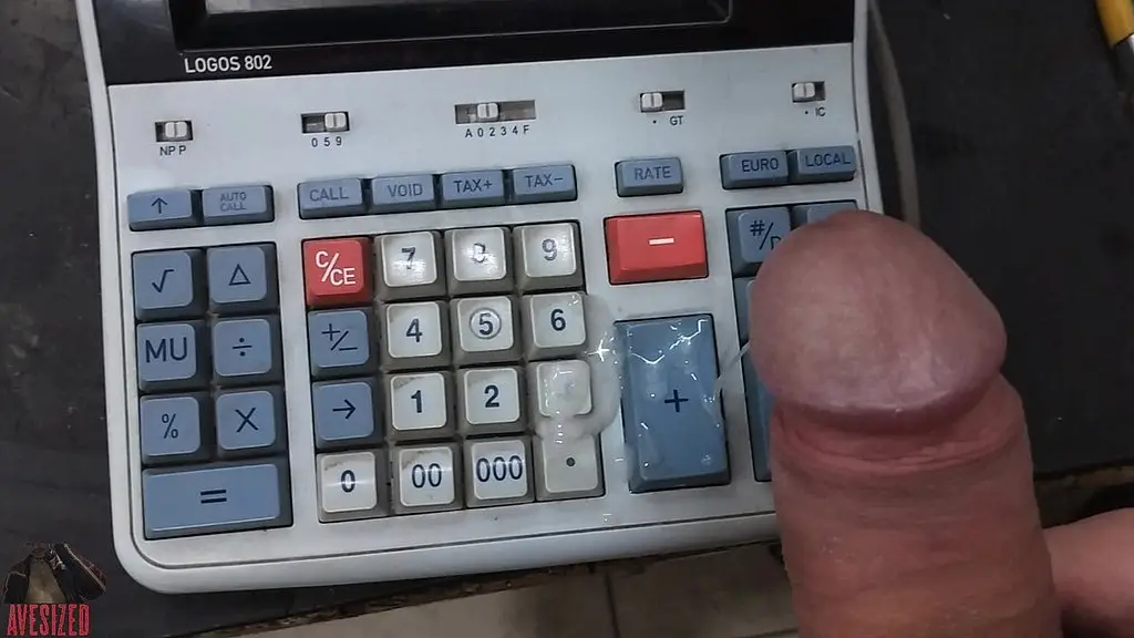 time to cum on a client s machinne! (messy cumshot)