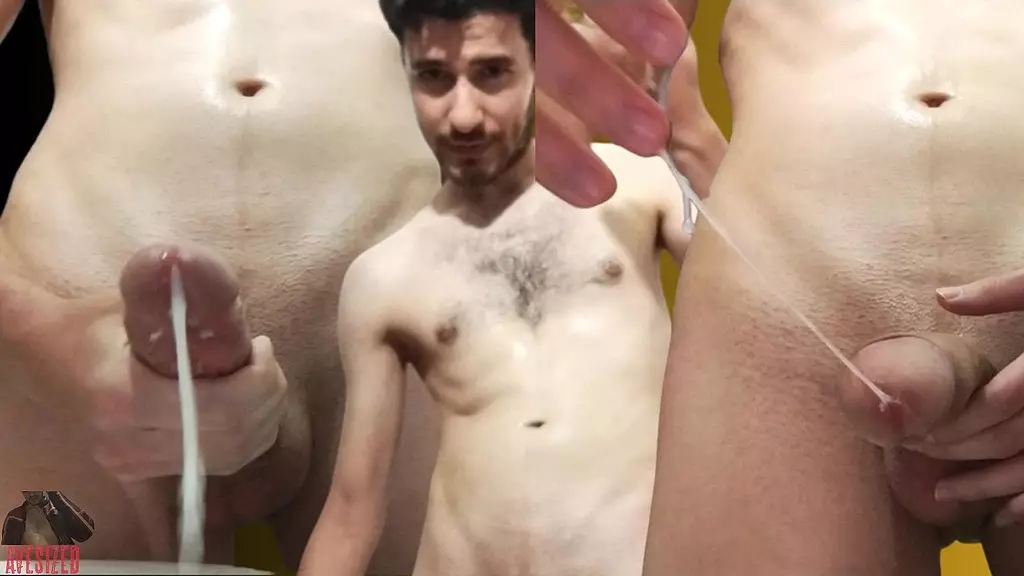 смотри, как я писаю в раковину, а потом мастурбирую!