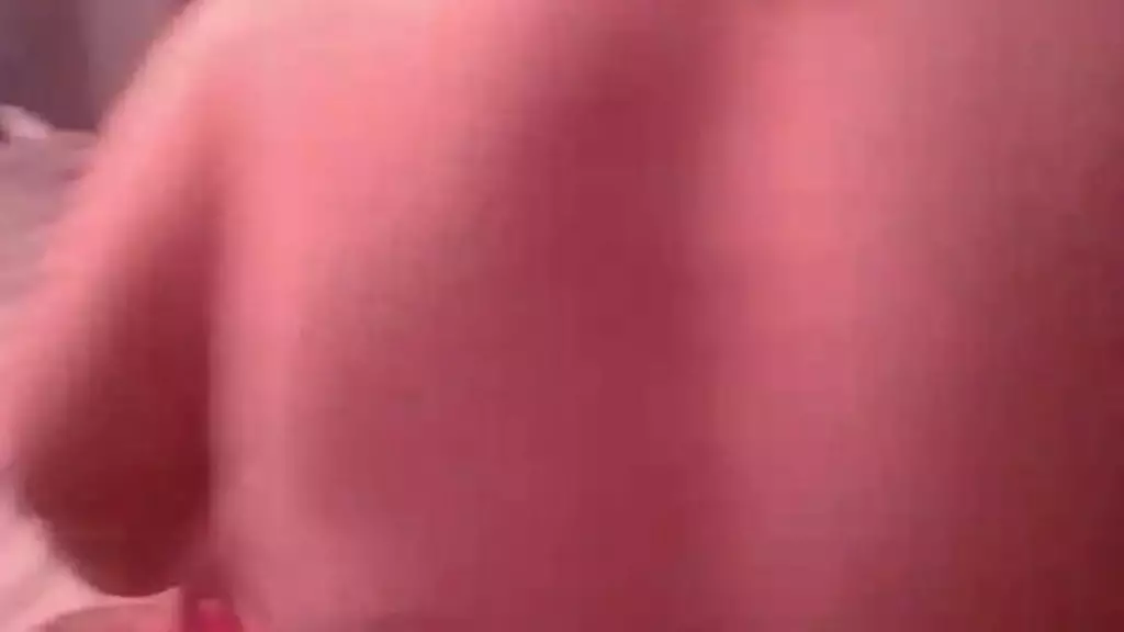 игра в горячей ванне, лизание задницы и трах в задницу со спермой в задницу