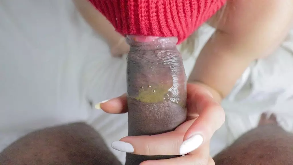 sujou o pau no cu e limpou com a boca atm