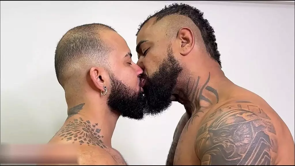 o macho gostoso tem buceta