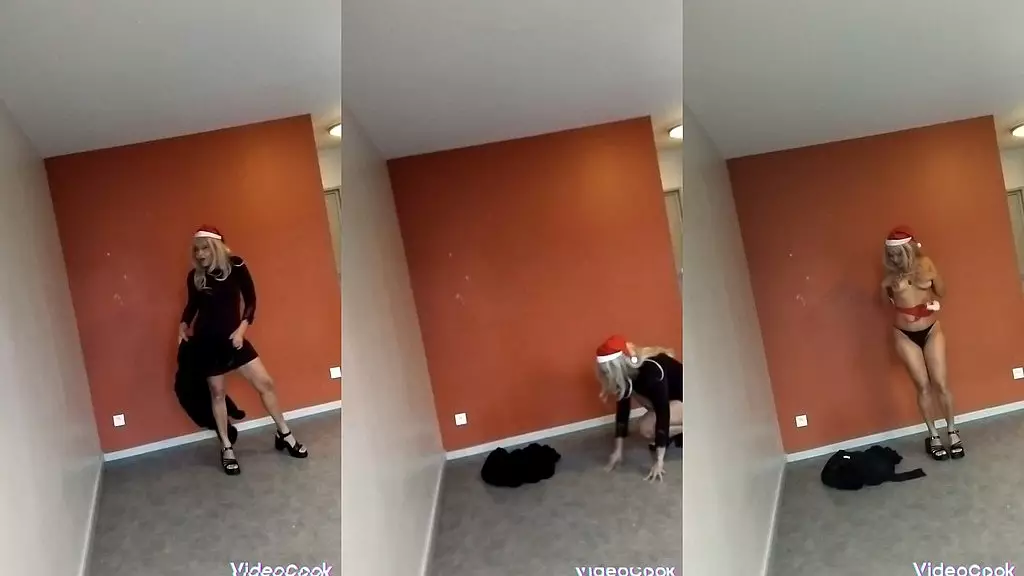 big slut mature ass streaptease show, , grosse salope cul mature strip-tease