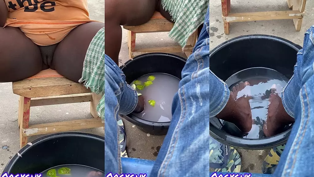 педикюр со вкусом киски (вуайерист)