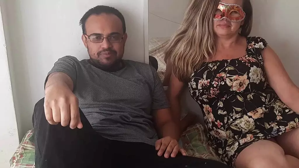 интервью и секс с короной