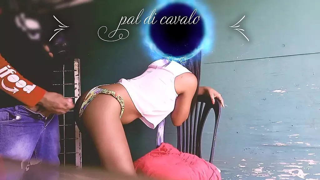 gostosa Tirou a Calcinha Pra Dar o Cuzinho