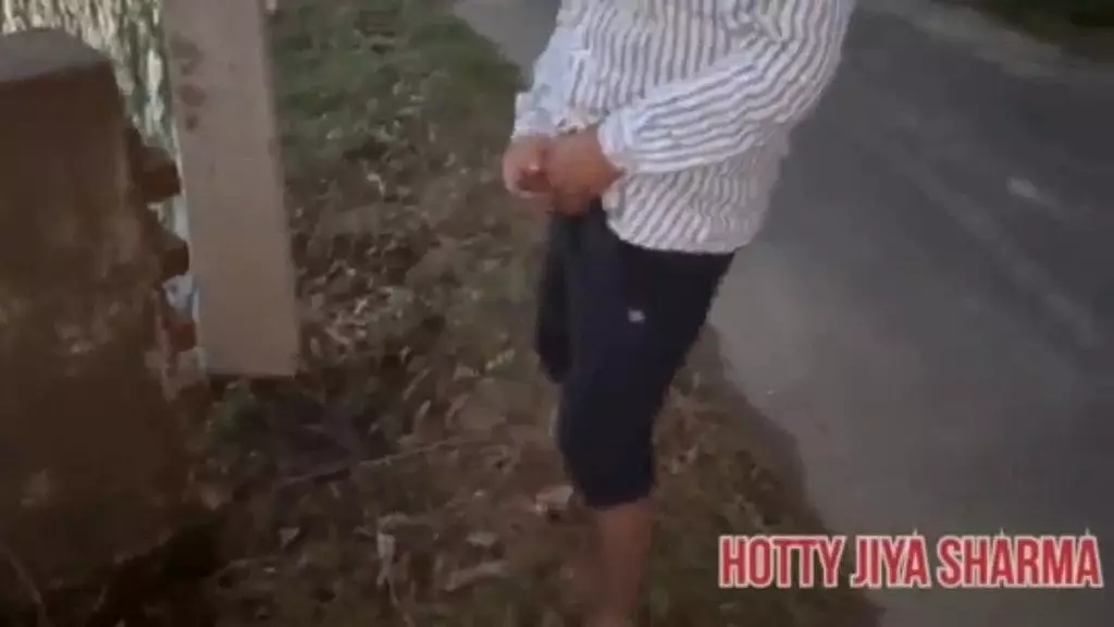 Горячий секс на свежем воздухе с деревенской девушкой