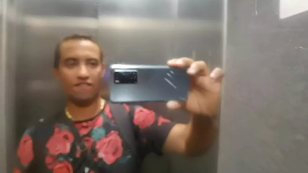 exibindo a vara Grossa!