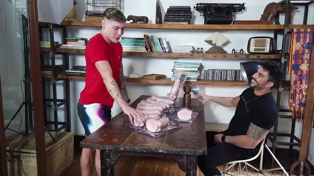 o safado queria testar meu pau de borracha и acabou achando que are de verdade