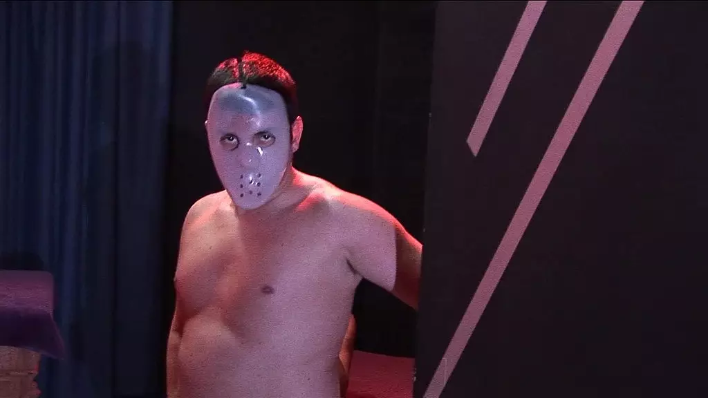 candy cat играет в странные игры извращений