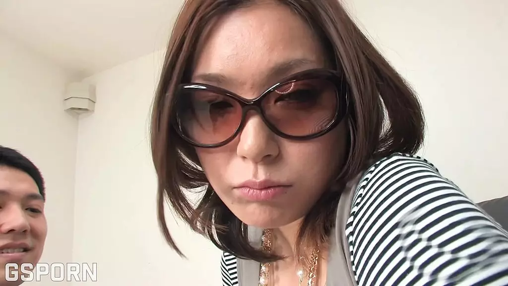 лучшее jav-порно из токио-сити, трахает настоящую японскую девушку с кремпаем