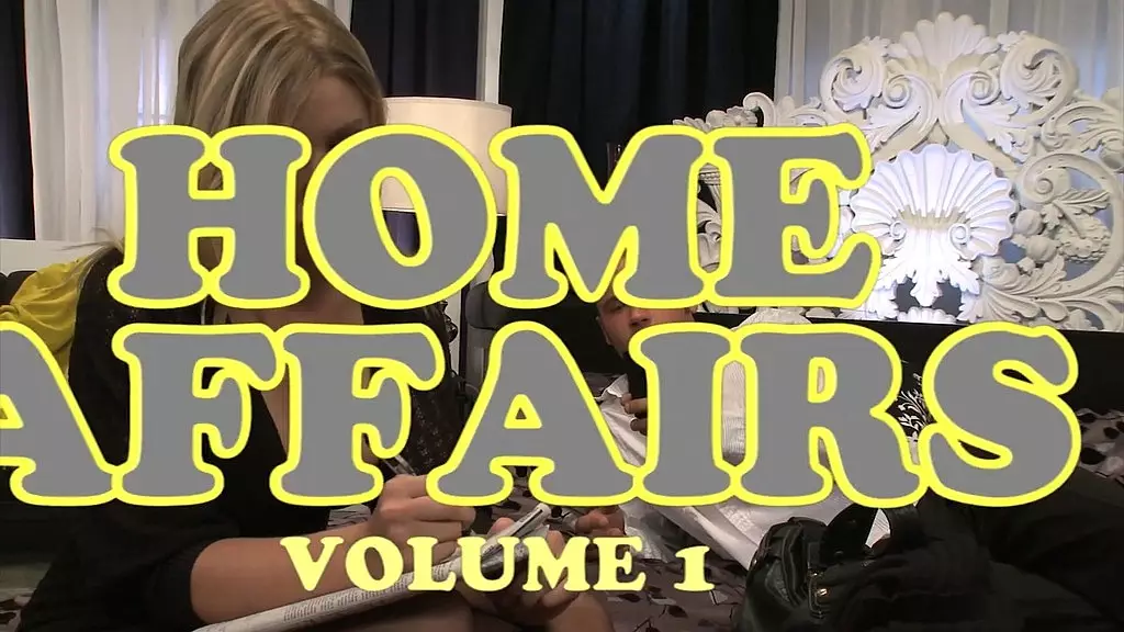 блондинка и рыжая делят мужа и жестко трахаются