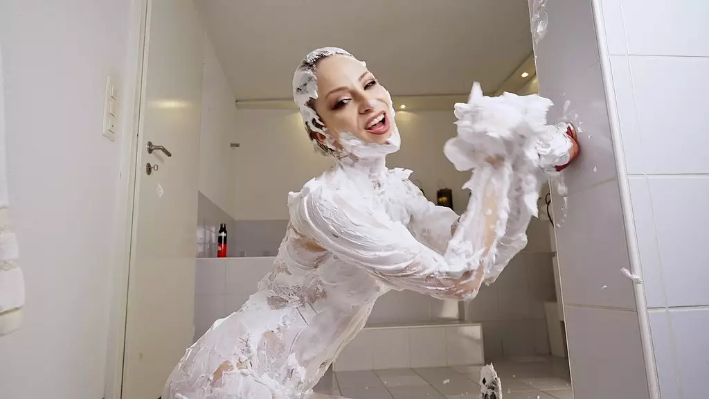 порочная пенная дрочка