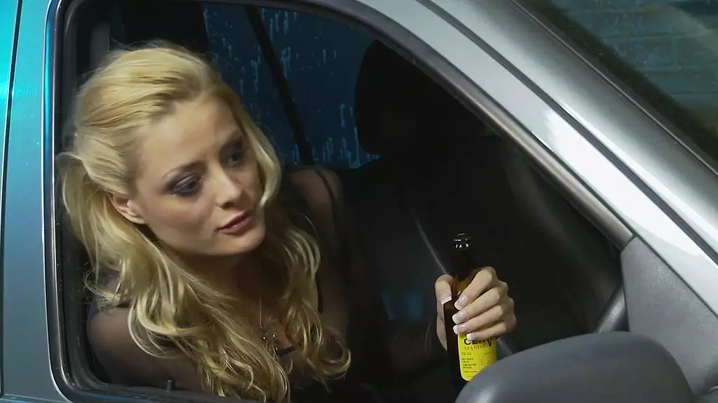 минеты всегда выводят хлою конрад из себя