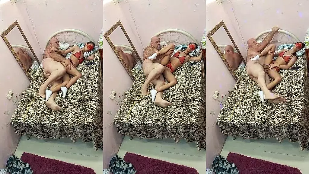 novinha ---ela quer transar com o velho toda hora ele gosta assim