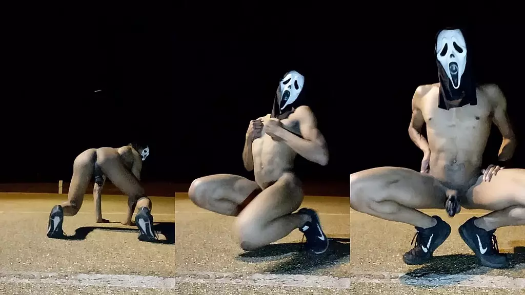 femboy ghosty нуждается в хорошем члене