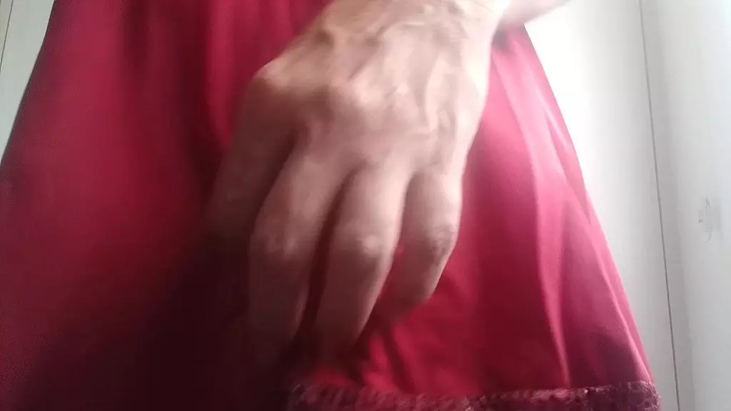 hoje nao aguentei e tive que gozar com meu brinquedo предпочтительно, так что у меня нет последних менструаций