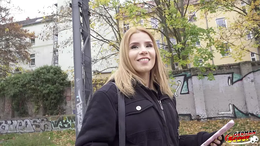 немецкий разведчик - глубокий анальный секс-кастинг для худой колумбийской девушки Эшли Роуз на пикапе