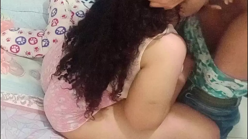 empleada homea acepta propina por sexo! мама настоящее видео казеро