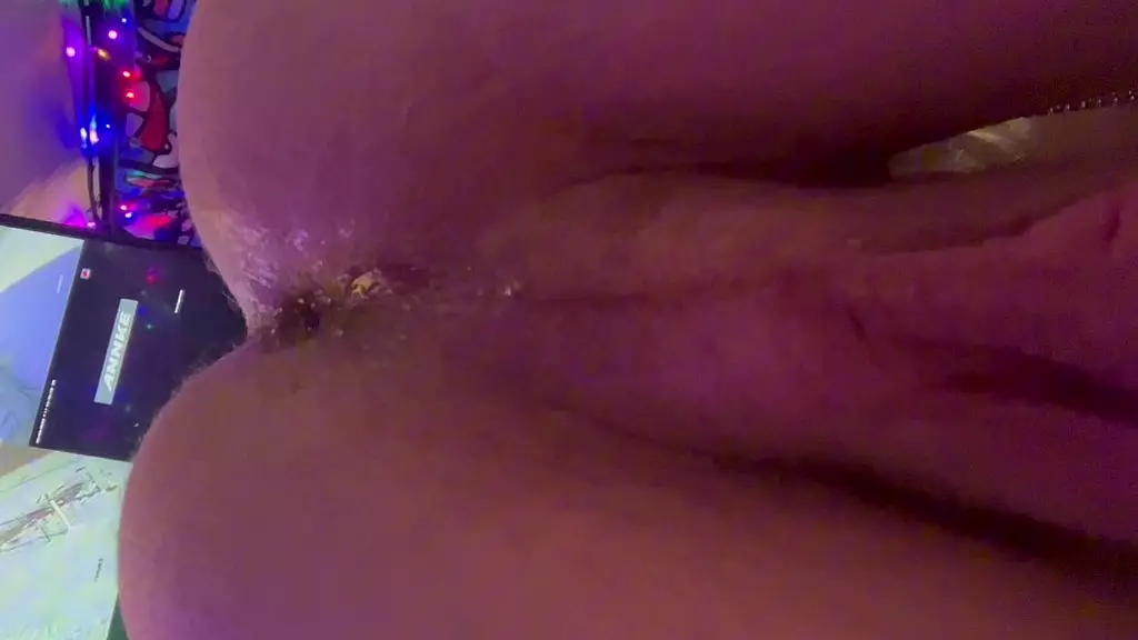 анальный кремовый пирог капает в задницу капает предэякулят