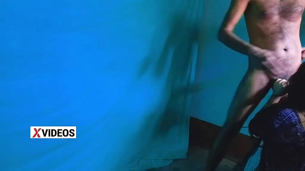 देसी भाभी ने की डॉगी स्टाइल में चुदाई अपने सौतेले भतीजे के साथ