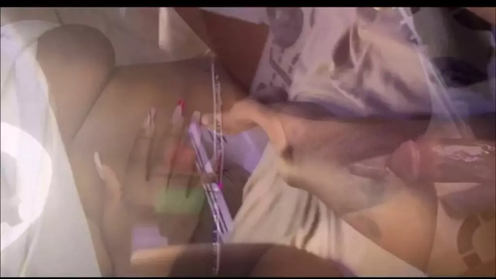 страстный миссионерский секс с девушкой