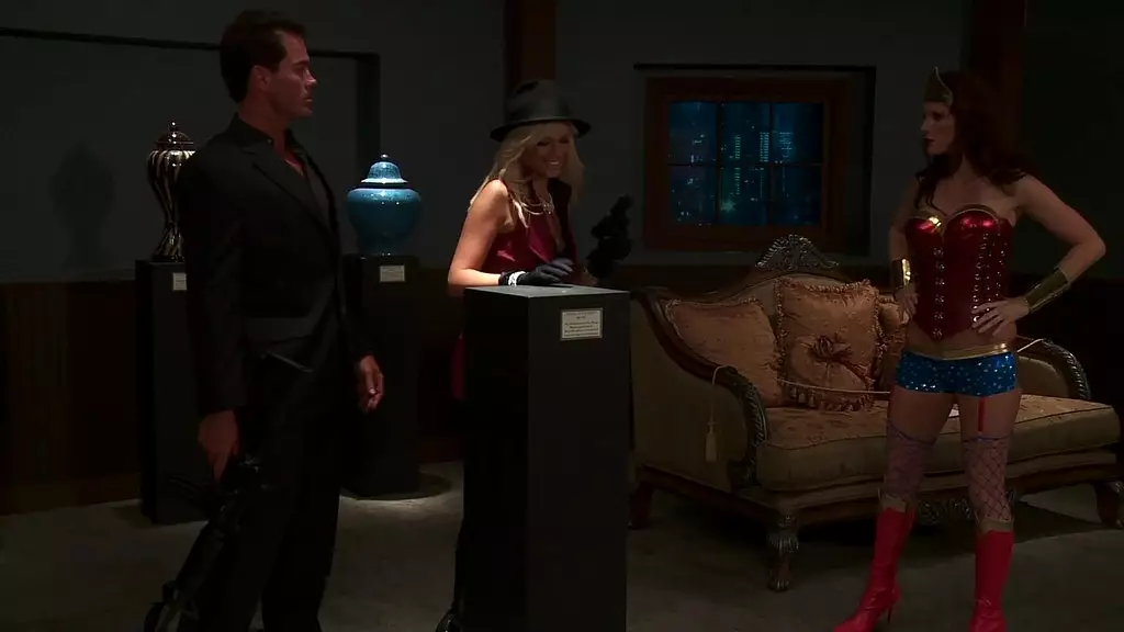 Энди Сан Димас получает супер-трах втроем от Анны Ловато и Дженнифер Дарк