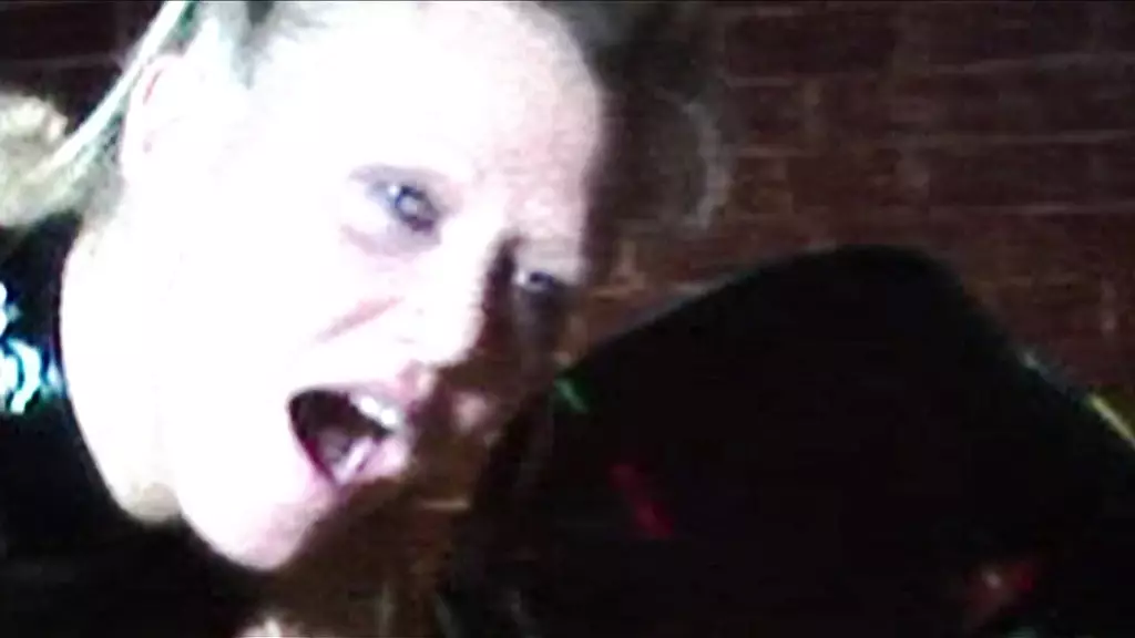 наркоманы на член ванесса, валери и синди выставляются напоказ